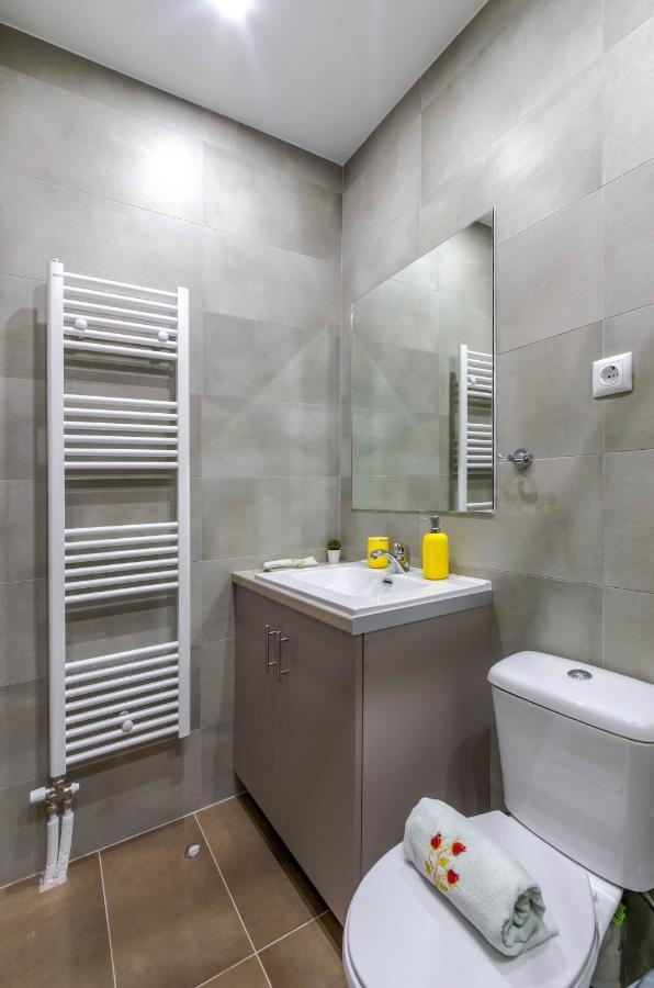 Renovated 2Bd House Close To Pireus Port المظهر الخارجي الصورة