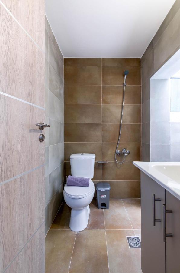 Renovated 2Bd House Close To Pireus Port المظهر الخارجي الصورة