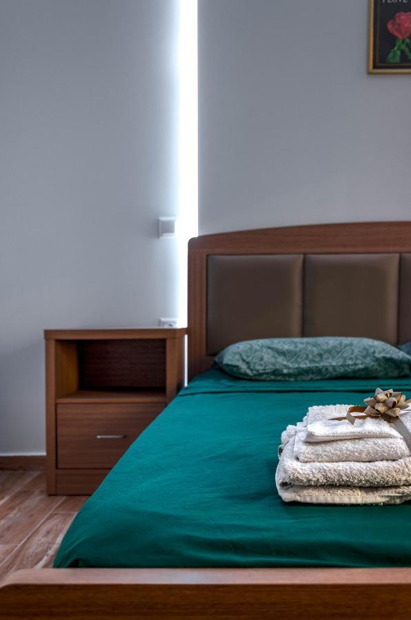 Renovated 2Bd House Close To Pireus Port المظهر الخارجي الصورة