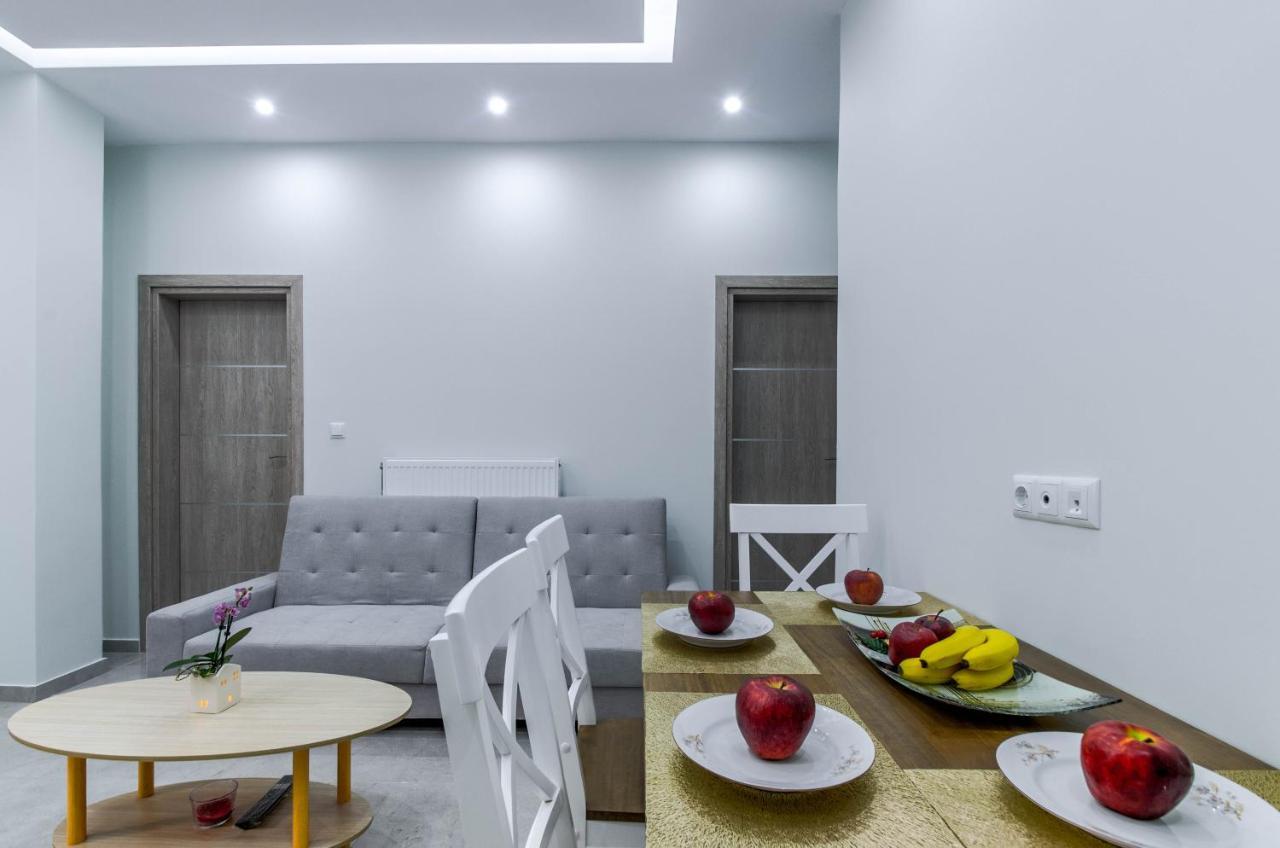Renovated 2Bd House Close To Pireus Port المظهر الخارجي الصورة
